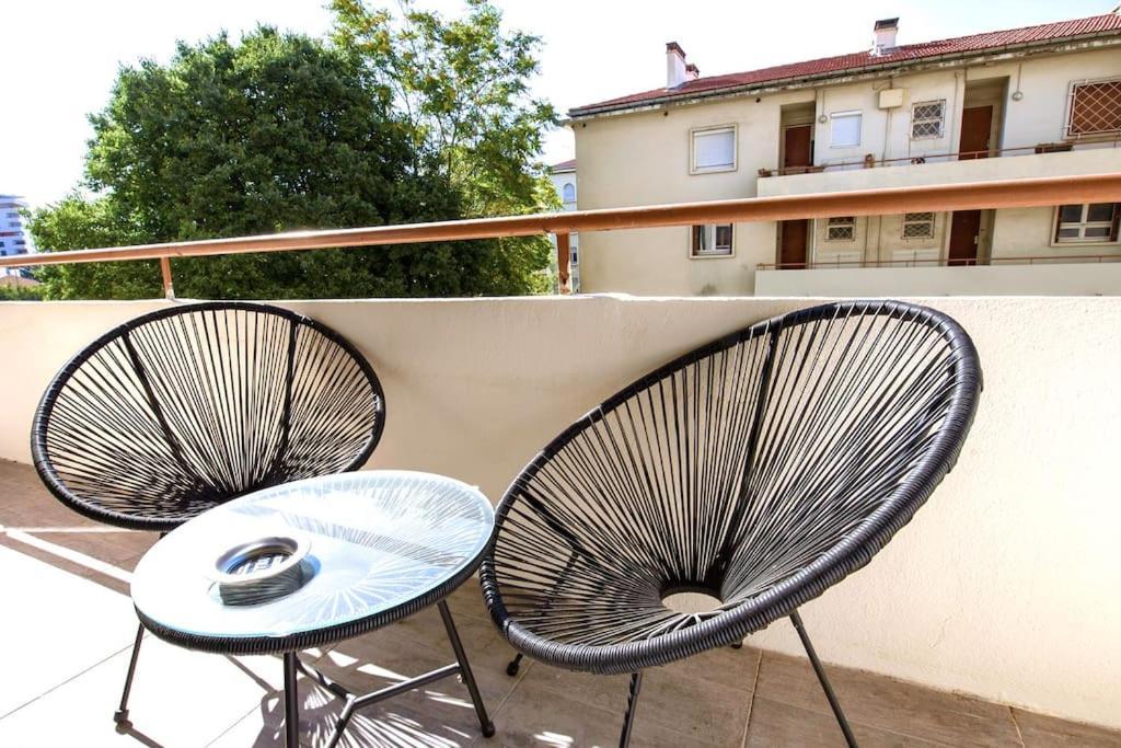 L'Azur 15'Plage 10'Port 5'Train Clim Wifi Pkg Apartman Toulon Kültér fotó
